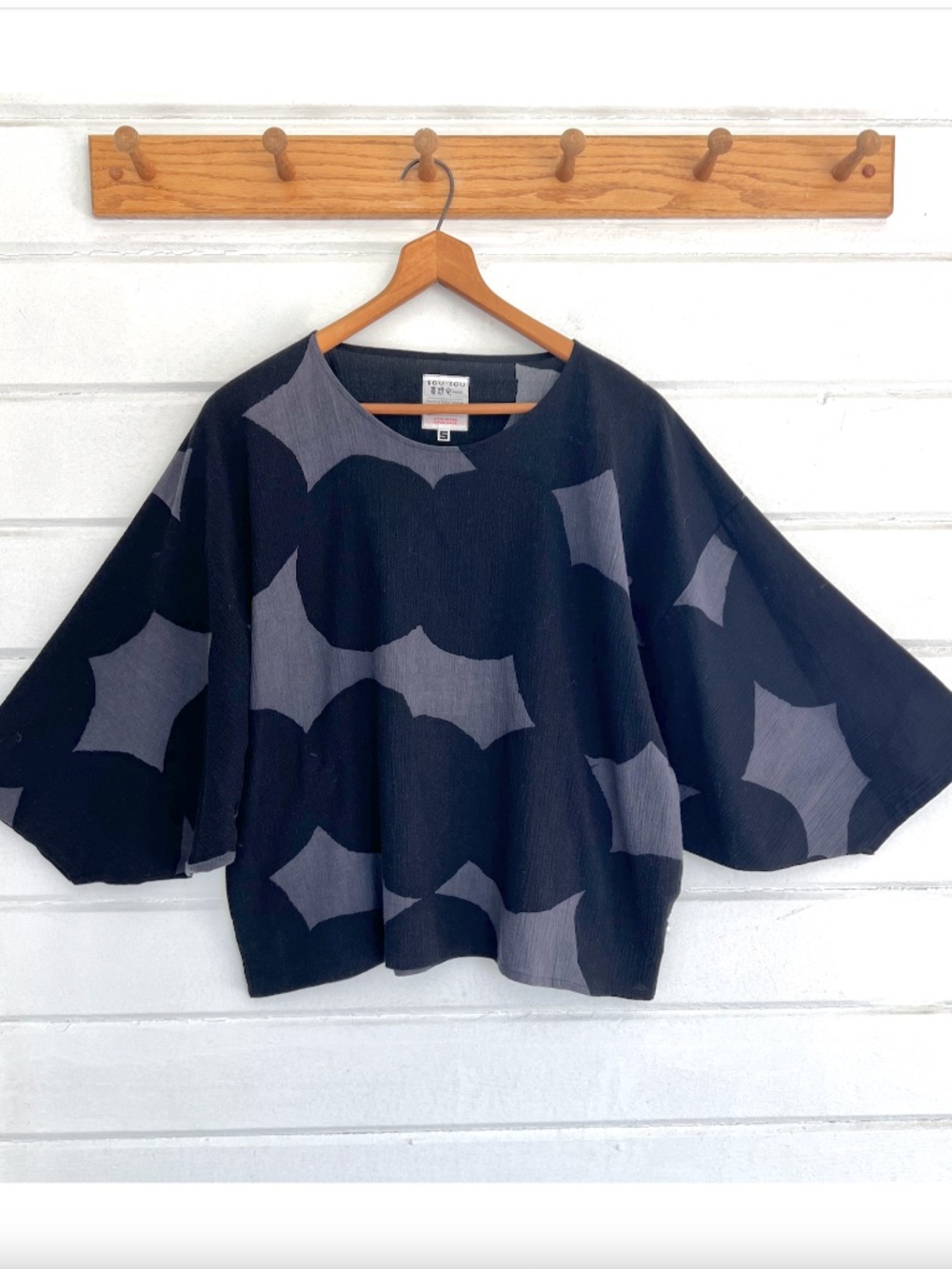 SOU-SOU Naginato Square Top in Cotton Crepe Black & Gray Dots- Made in Japan - S